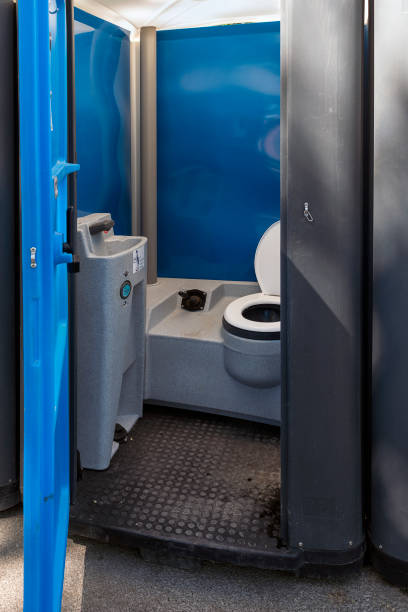 Best Portable bathroom rental  in Rochester, MI